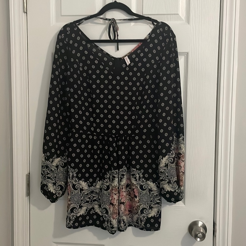 Xhilaration romper with ballon sleeves